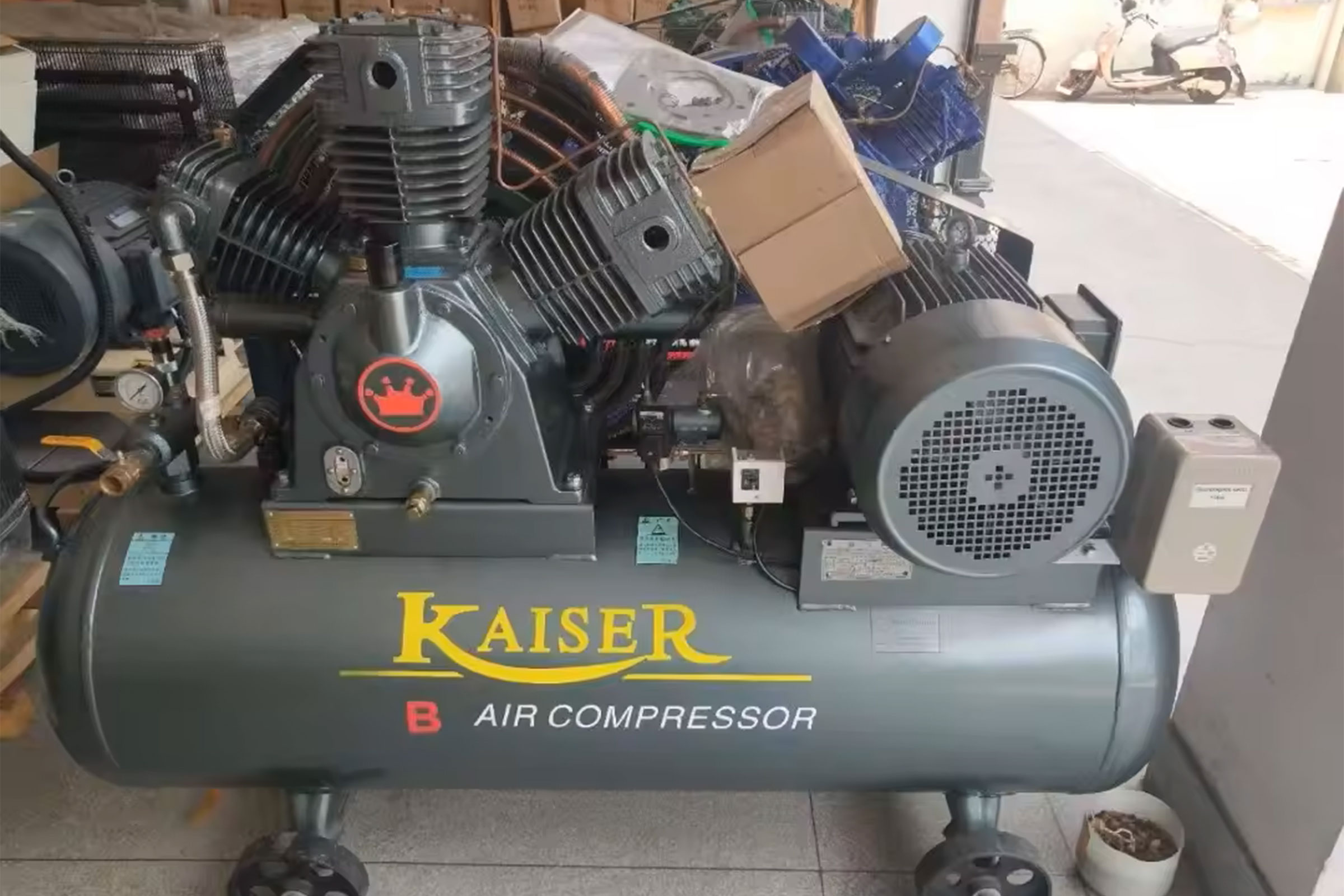 KAISER 15kw 30kg high pressure compressor / Portable Air Compressor / Portable Reciprocating Air - Image 2