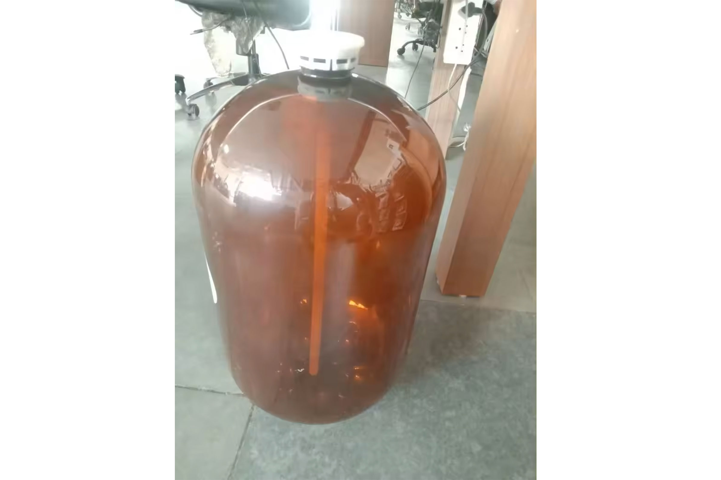 Semi automatic blow molding machine for PET kegs machine 20L 30L Plastic Beer Keg PET Preform for beer bottle - Image 5